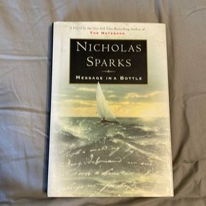 Nicholas sparks book good condition